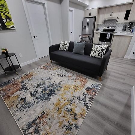 Luxury Suite In Calgary Nw Luaran gambar