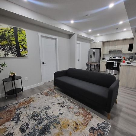 Luxury Suite In Calgary Nw Luaran gambar